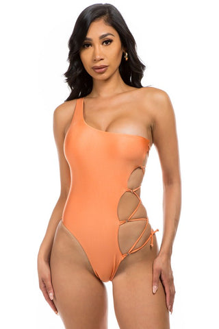 One Piece One Shoulder Size Criss Cross Cut Bathing Suit